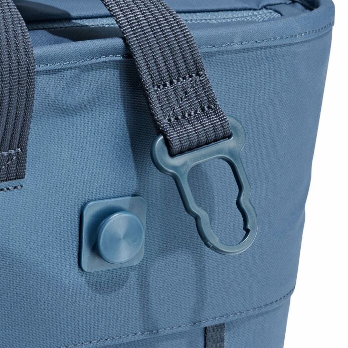 carryouttm-soft-cooler-tote-30-l-t6 250815_hydro_cooler_details_14841_6.jpg