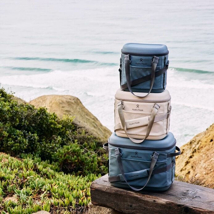 carryouttm-soft-cooler-15-l-m9 hf_carryout_bouwer_d1_l1_torrey_pines_still_life_0252_6.jpg