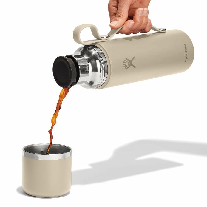 28-oz-hot-flask-and-cup-t1 hot-flask-_-cup-oat-pour.jpg