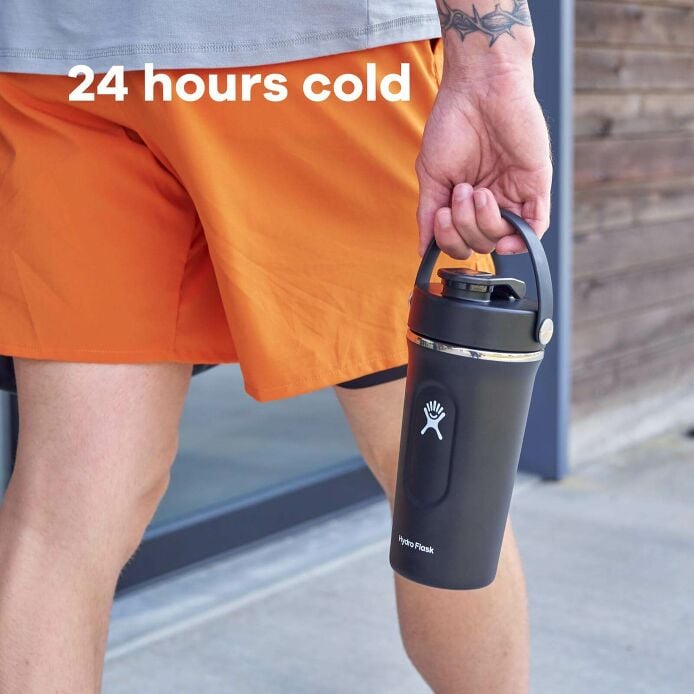 24-oz-insulated-shaker-bottle-d3 hydro_flask_ecomm_en_insulated_shaker_pt03_2000x2000px_4.jpg